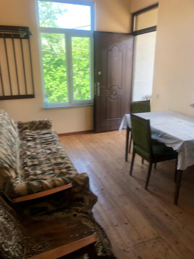 L&A Guest House Горис Экстерьер фото